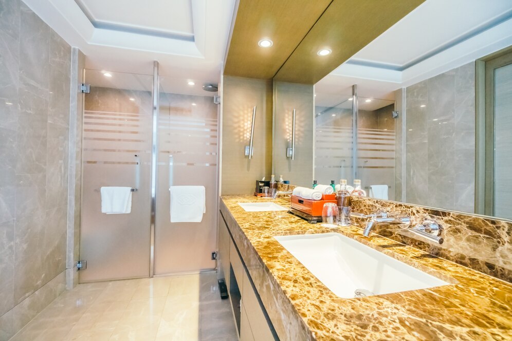 EXPLORE TYPES OF BATHROOM SHOWER DOORS AVAILABLE IN THE MARKET